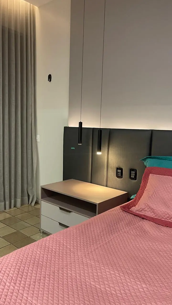Dormitório com roupeiro planejado